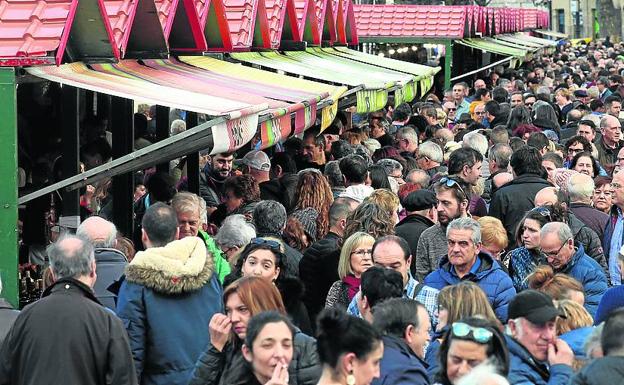 248 puestos que congregan a 100.000 personas