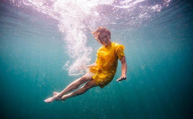 Johanna Nordblad y su récord de apnea bajo hielo