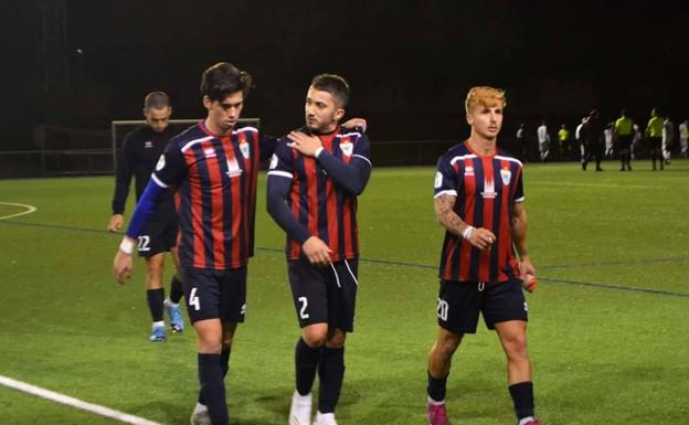 Oli se impulsa fichando por el Izarra