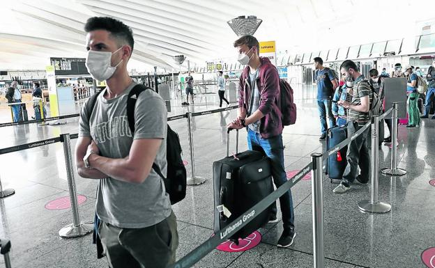 Los pasajeros de Loiu podrán hacerse un test covid en la terminal antes de volar