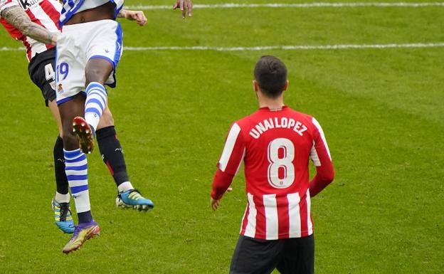 Unai López entra en la segunda parte y se retira lesionado