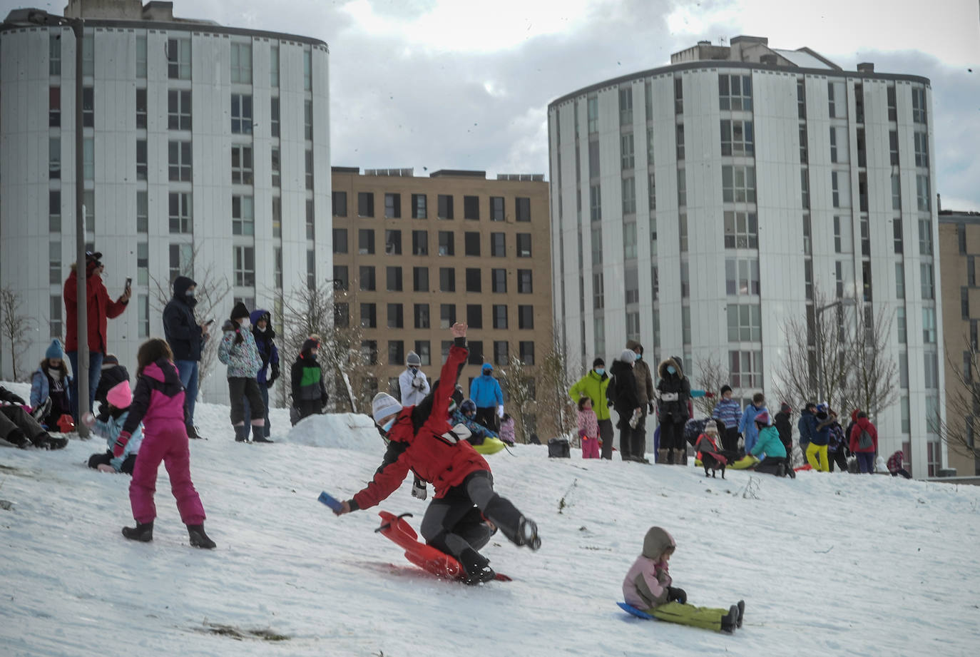 Vitoria se divierte en la nieve