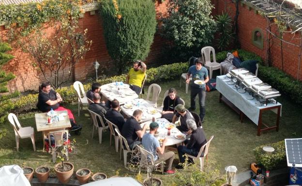 Un día de preparativos en Katmandú, en un invierno primaveral por ahora