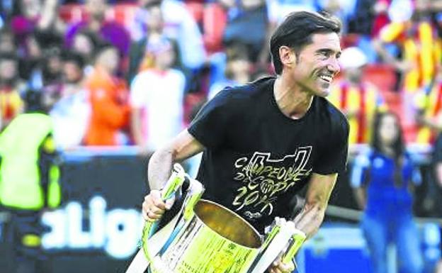 Marcelino, un técnico de prestigio que ya ganó la Copa