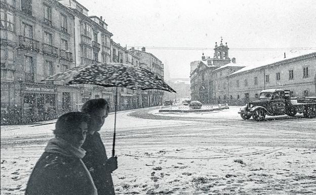Enero de 1960: 65 centímetros de nieve, siete grados bajo cero y 73 multados