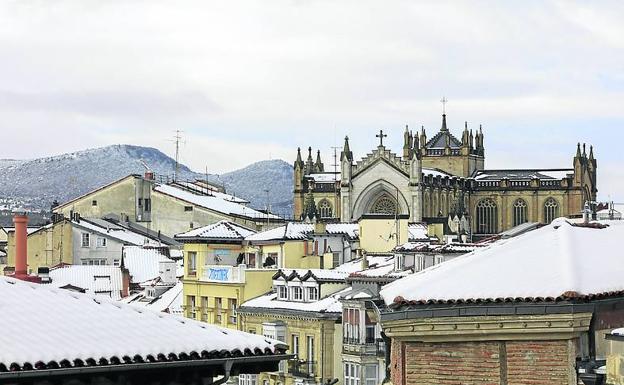 Álava se mantiene en alerta por nieve y hielo