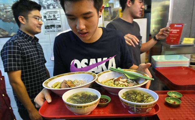 Comer en un 'hawker'