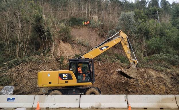 El tramo de metro entre Plentzia y Urduliz continúa cerrado por un desprendimiento de tierra