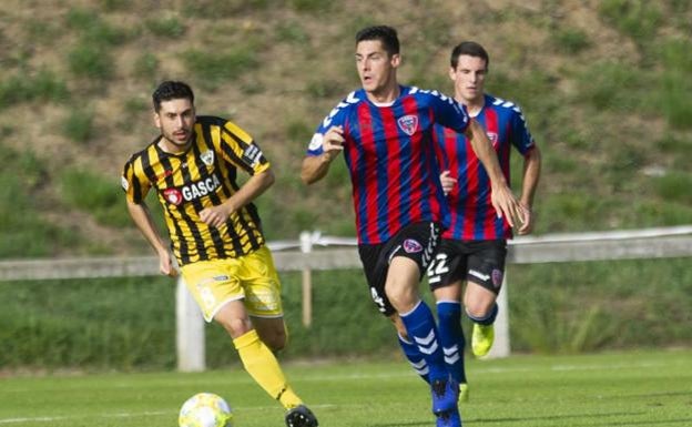 Leioa y Barakaldo se enfrentan con el farolillo rojo en juego