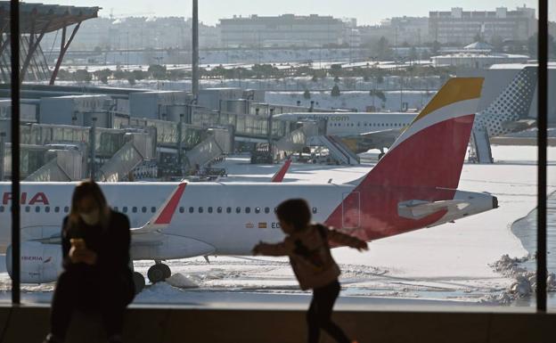 Solo dos vuelos han logrado unir Bilbao y Madrid desde el cierre de Barajas