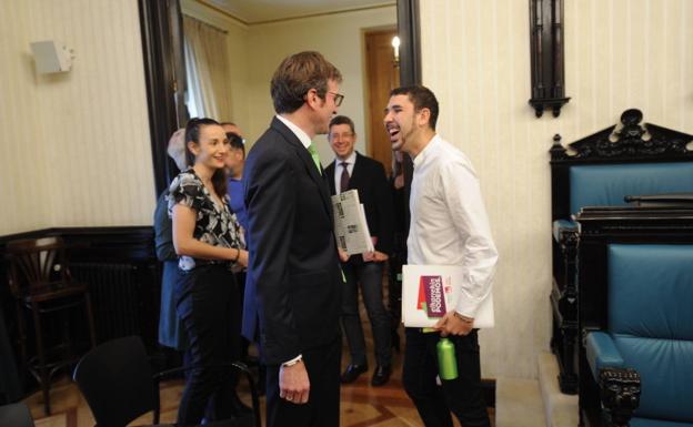 Urtaran y Elkarrekin Podemos ultiman el pacto presupuestario