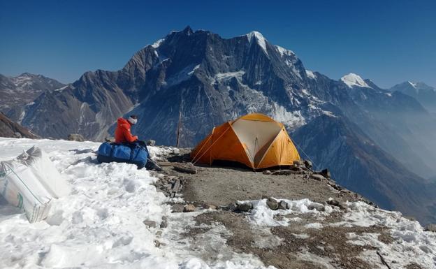 Txikon ya solo piensa en la cumbre del Manaslu