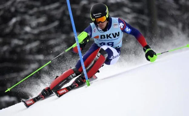 El esquiador vizcaíno Del Campo se queda a 17 centésimas de meterse entre los 30 mejores del mundo