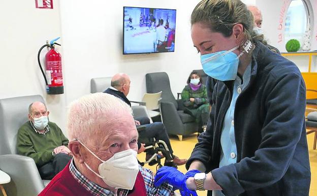 La Diputación alavesa lleva a la Fiscalía a una residencia por atar a una anciana