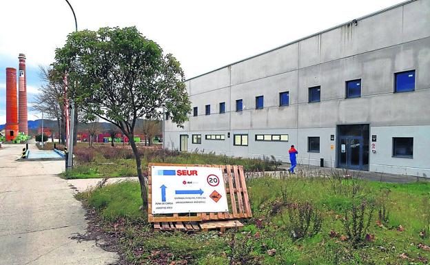 30 personas trabajan ya en la aduana de SEUR, que espera aumentar la plantilla