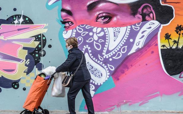 ¿Por qué Alemania y Francia quieren prohibir las mascarillas caseras y la OMS las defiende?