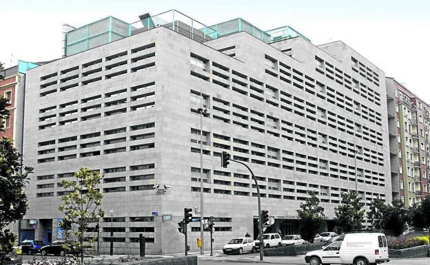 Álava recauda un 10% menos por el Covid pero mejora las previsiones