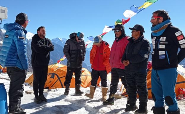 Toque a rebato en el Manaslu