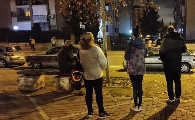 Una veintena de seísmos sacuden otra vez Granada y sacan a la gente a la calle