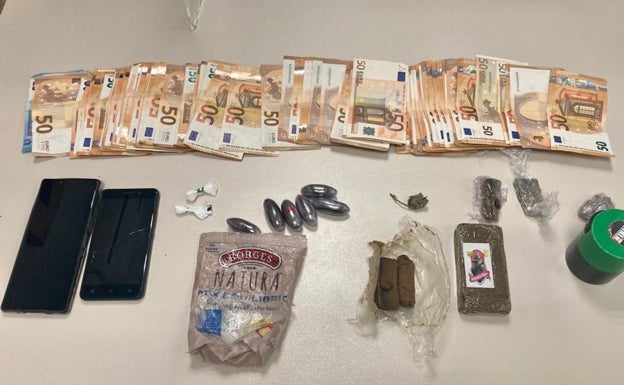 Detienen por tráfico de drogas en Barakaldo a un hombre con 5.000 euros y 300 gramos de hachís