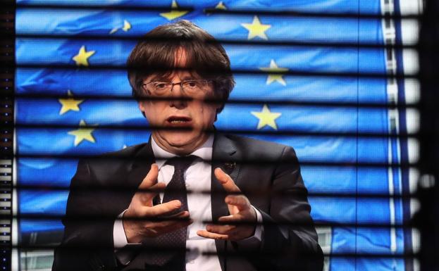 El victimismo de Puigdemont