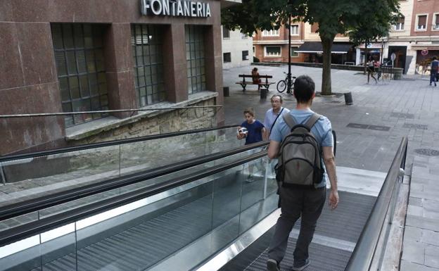 El Ayuntamiento multa con 1.500 euros a la empresa de mantenimiento de las rampas y ascensores del Casco Viejo