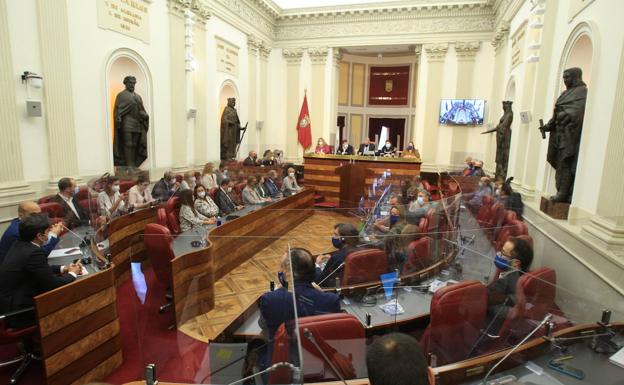 El PNV y PSE aprueban un presupuesto de 527 millones para salir de la crisis en Álava sin incluir ni una enmienda de la oposición