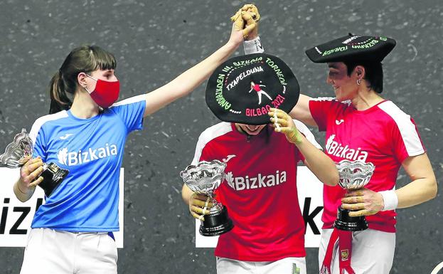 Leire Garai y Maite Ruiz de Larramendi rematan la faena