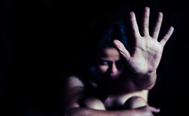 La modelo Nile acusa a un fotógrafo de abusos sexuales