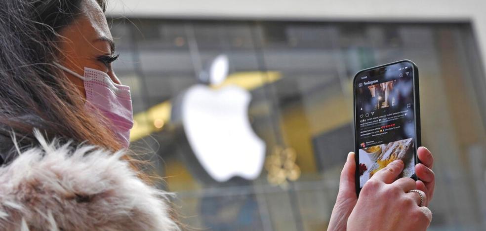 Desbloquear iPhone con mascarilla: será posible con iOS 14.5 y un Apple  Watch | El Correo
