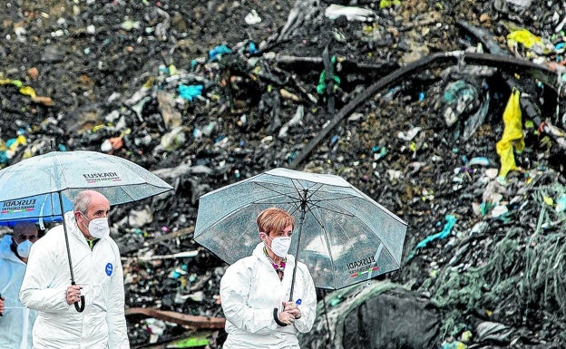 El Gobierno vasco exige a Robles una rectificación sobre Zaldibar y la acusa de «enrarecer» la relación