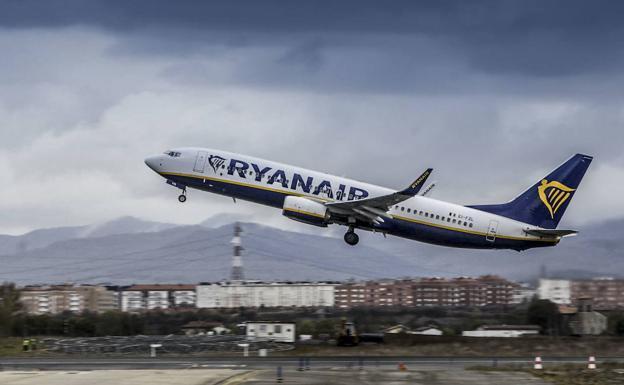 Ryanair programa a partir de marzo en Foronda vuelos a cuatro destinos nacionales, Milán y Colonia