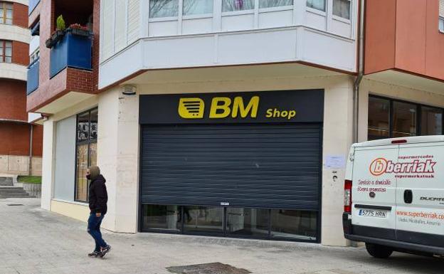 BM abre en Amurrio y avanza la modernización del mercado de alimentación ayalés