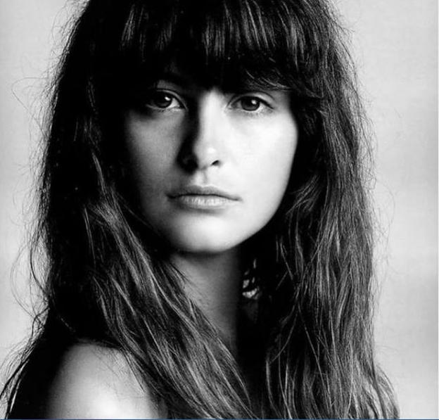 La nueva era de los flequillos: 5 tendencias para cortar por lo sano en 2021