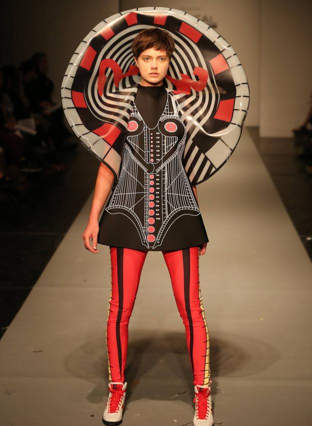 Laino, la diseñadora vasca que se abre paso en Londres y que Lady Gaga debería conocer