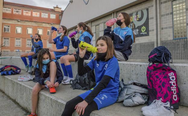 «El deporte escolar vuelve hoy mismo, tenemos que salvar la temporada»