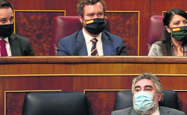 La política española da otra vuelta de tuerca hacia la radicalidad