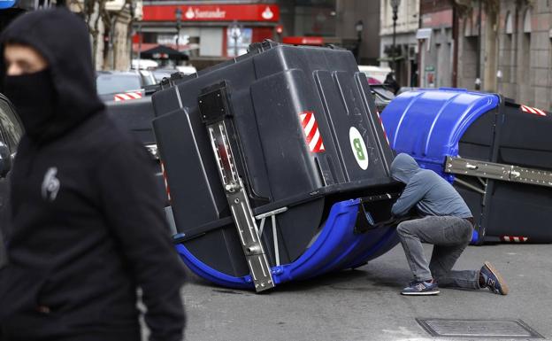 Echenique condena ahora los disturbios en las protestas por el encarcelamiento del rapero Pablo Hasél