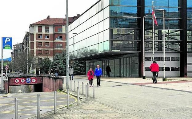 Durango pondrá un microbús para votar en la consulta de las cinco torres