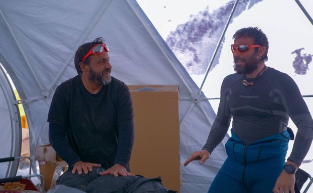 Alex Txikon vuelve a casa