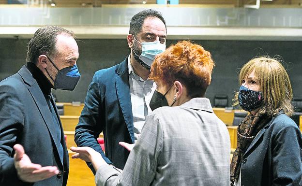 El Parlamento navarro pide de forma unánime que se investigue el 'caso Zabalza'