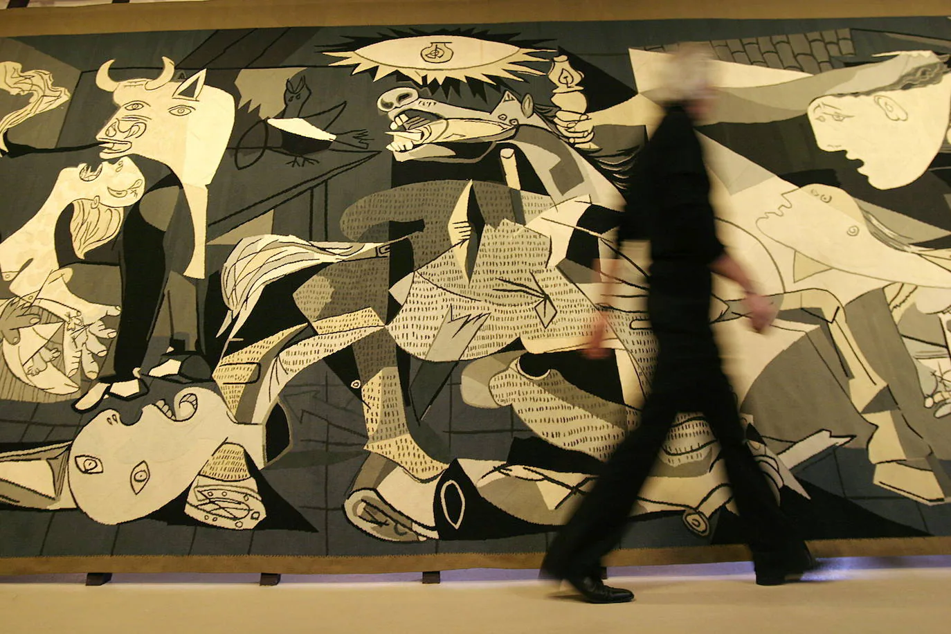 Estados Unidos renuncia a pedir a Rockefeller que devuelva el tapiz del 'Guernica'