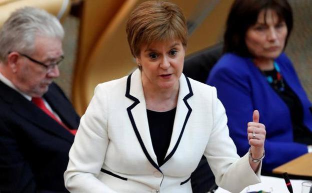 Sturgeon invoca el 'Me Too' en la persecución de Salmond