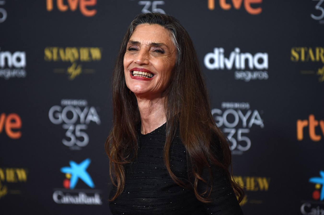 Las mejores imágenes de la alfombra roja de los premios Goya 2021