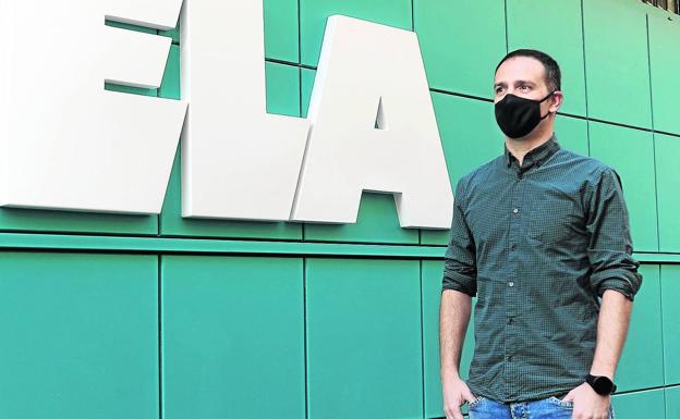 «El lehendakari está en su torre de marfil y controlado por la patronal»