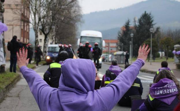 Los sindicatos defienden la igualdad y reivindican que «las mujeres son esenciales»