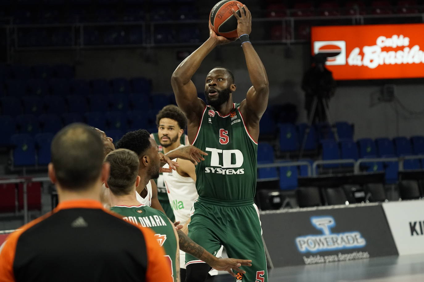LAs mejores imágenes del Baskonia - Bayern