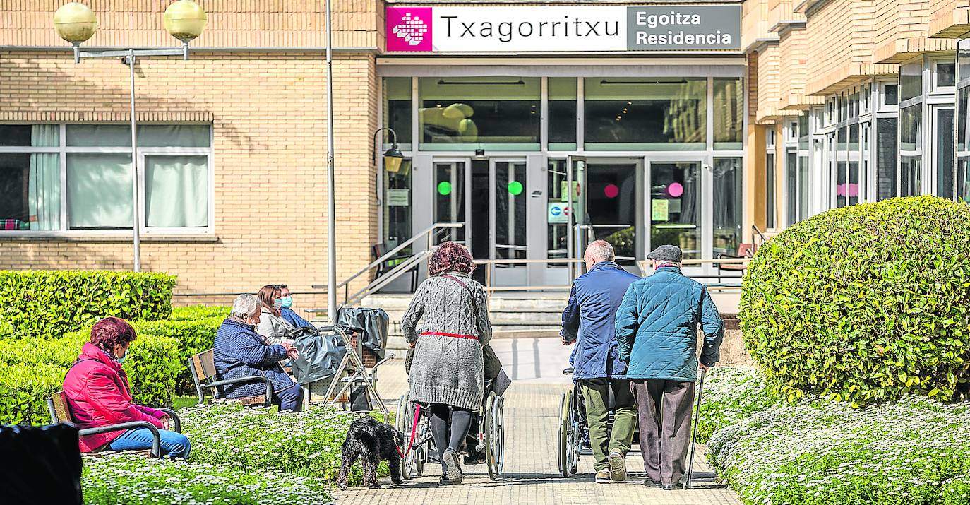 Las residencias de Álava quedan libres de Covid tras 187 muertes y 759 contagios en un año