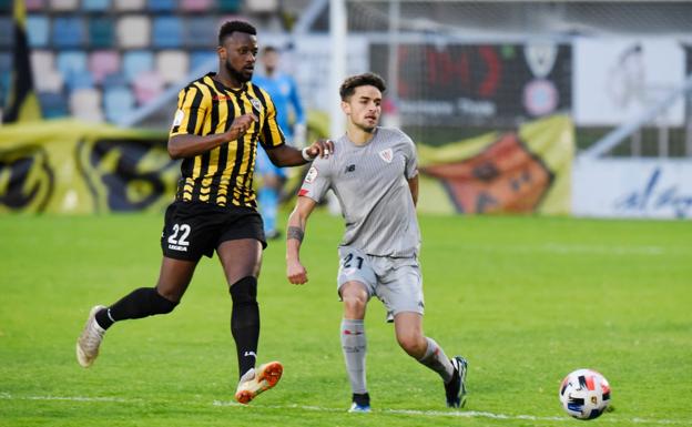 El Barakaldo coge oxígeno cortando la racha del Bilbao Athletic