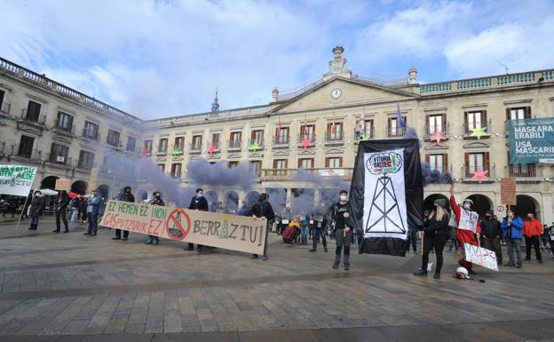 PNV y PSE rechazan proteger los Montes de Vitoria de «amenazas» como el gas